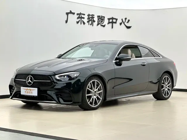 Фотография автомобиля — Mercedes-Benz E-Class