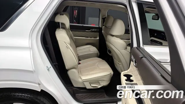 Hyundai Palisade Palisade Дизель 2.2 4WD — Фото автомобиля 12