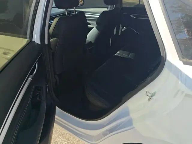Geely Emgrand — Фото автомобиля 11