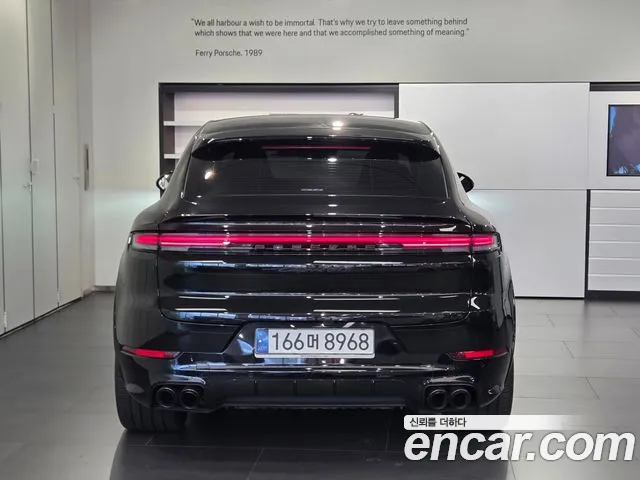 Porsche Cayenne — Фото автомобиля 4