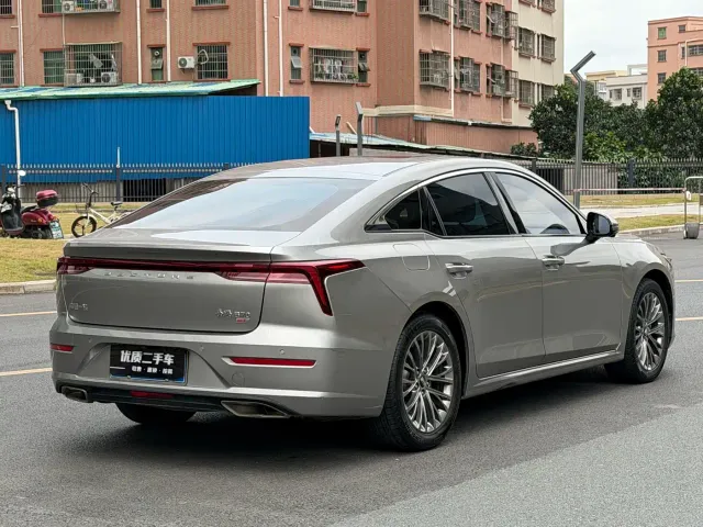 Bestune B70 — Фото автомобиля 9