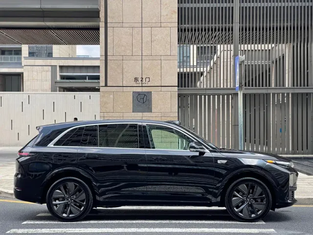 Li Auto L7 — Фото автомобиля 6