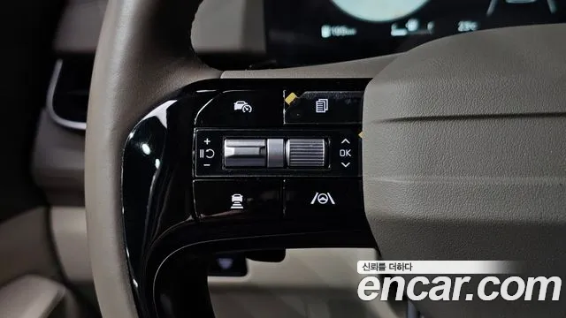 Kia Carnival Generation 4 — Фото автомобиля 18