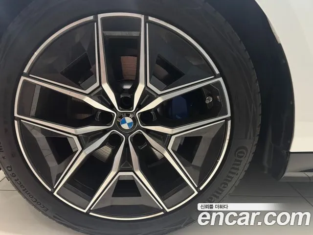 BMW 5 Series G60 — Фото автомобиля 5