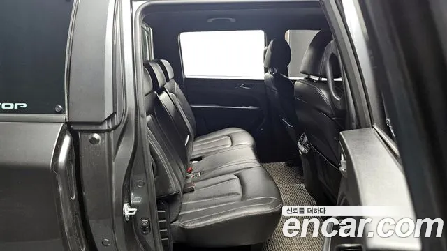 KG_Mobility_Ssangyong Rexton Новый Rexton Sport Дизель 2.2 4WD — Фото автомобиля 11