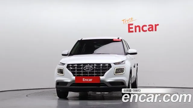 Hyundai Venue — Фото автомобиля 3