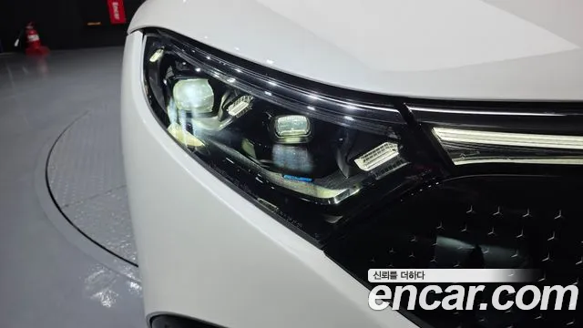 Mercedes-Benz EQS — Фото автомобиля 22