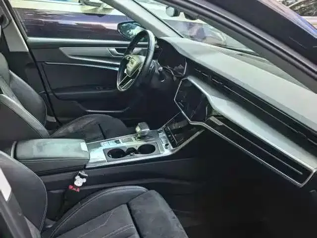 Audi A6 — Фото автомобиля 4
