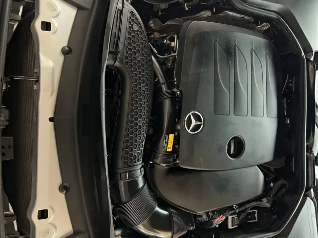 Mercedes-Benz E-Class — Фото автомобиля 18