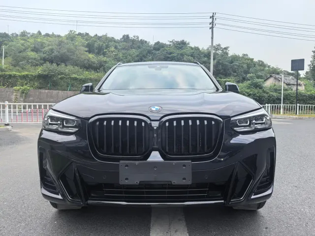 BMW X3 — Фото автомобиля 2