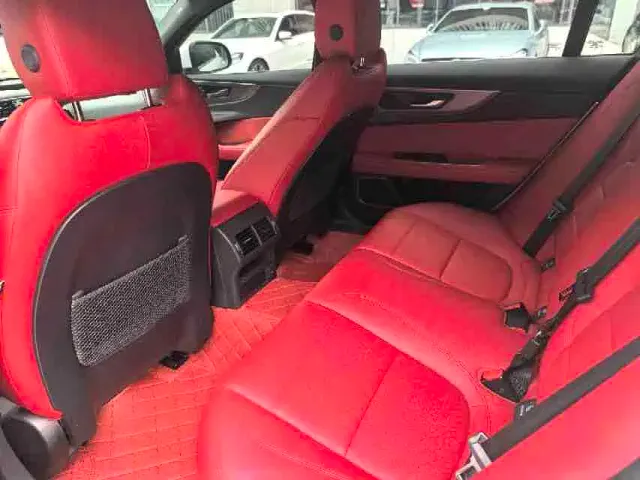 Jaguar XEL — Фото автомобиля 8