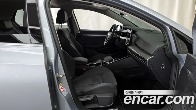 Volkswagen Golf Golf 8 поколение 2.0 TDI Prestige — Фото автомобиля 11