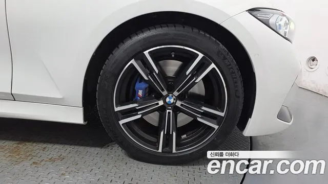BMW 3-Series 3 серия (G20) 320i M Sport — Фото автомобиля 18