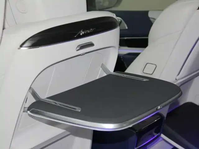 Buick Century 2023 2.0T 7-Seater World Edition — Фото автомобиля 27