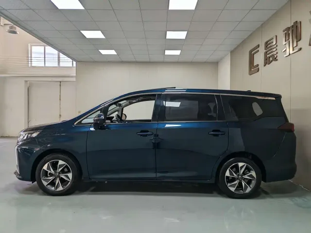GAC Trumpchi M6 — Фото автомобиля 7