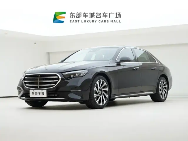 Фотография автомобиля — Mercedes-Benz E-Class