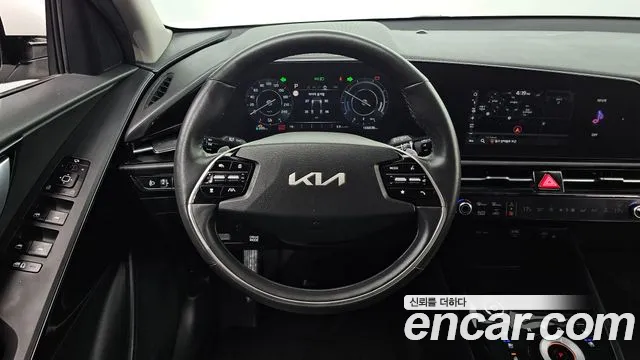 Kia Niro New — Фото автомобиля 21