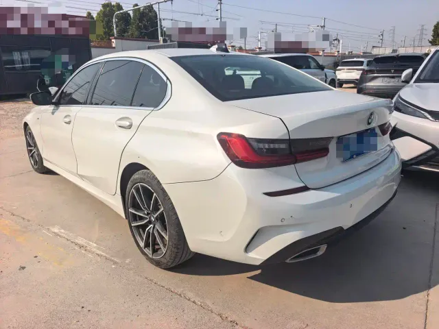 BMW 3 Series — Фото автомобиля 9