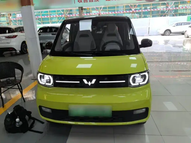 Wuling Hongguang Mini EV — Фото автомобиля 2