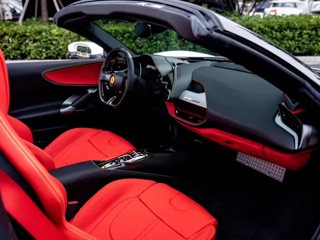 Ferrari SF90 — Фото автомобиля 6