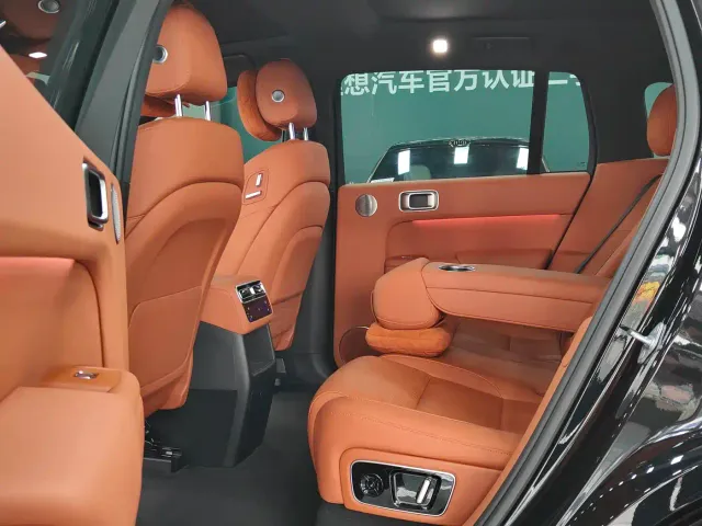 Li Auto L7 — Фото автомобиля 4