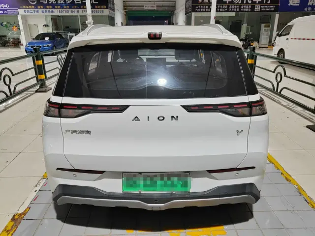GAC Aion Y — Фото автомобиля 8