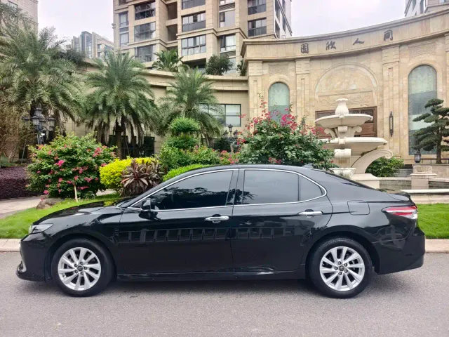 Toyota Camry — Фото автомобиля 4