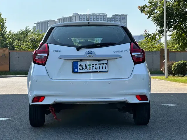 Toyota Vios FS — Фото автомобиля 12
