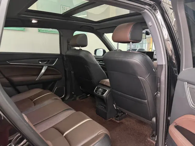 Honda UR-V — Фото автомобиля 5