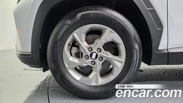 Hyundai Tucson Tucson (NX4) Бензин 1.6 турбо 2WD — Фото автомобиля 5