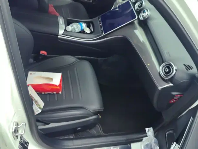 Mercedes-Benz C-Class — Фото автомобиля 8