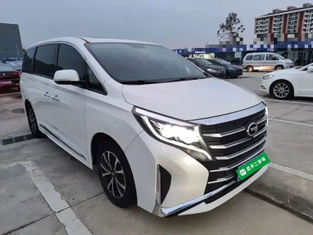 GAC Trumpchi M8 — Фото автомобиля 3