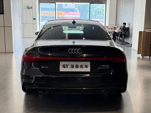 Audi A7L — Фото автомобиля 5