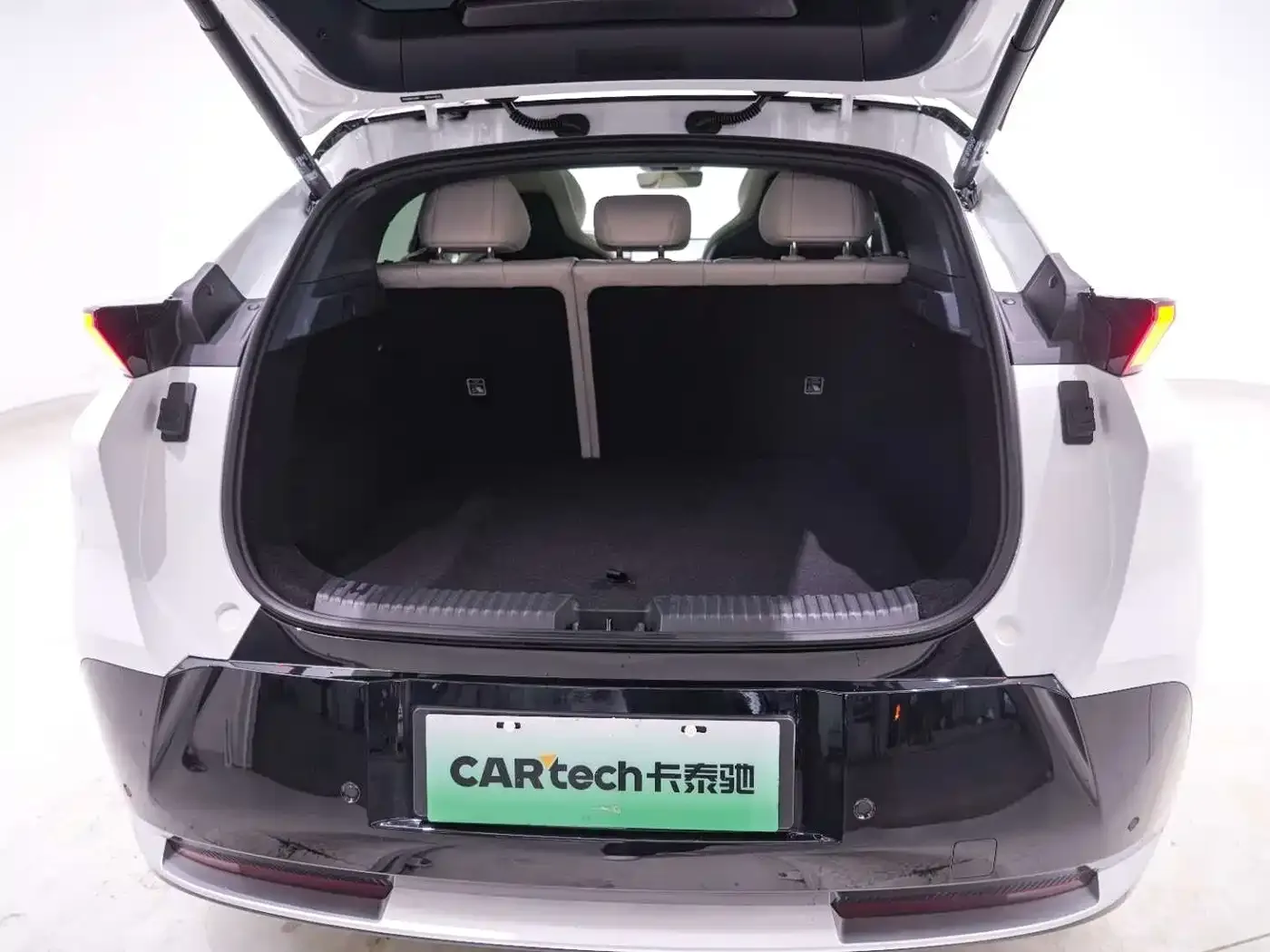 Lynk & Co Lynk & Co Z20 2025 530km RWD Pro — Фото автомобиля 24