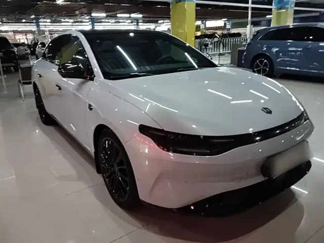 Leapmotor C01 — Фото автомобиля 3