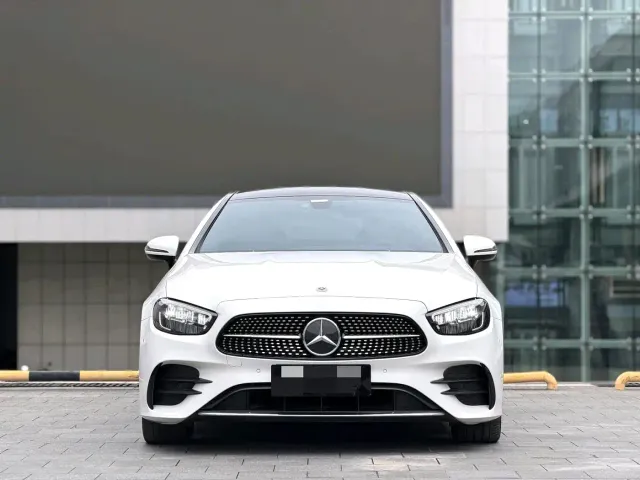 Mercedes-Benz Mercedes-Benz E-Class (Import) 2021 E 260 Coupe — Фото автомобиля 3