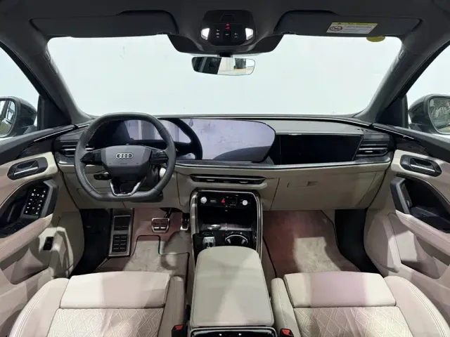Audi Q5L — Фото автомобиля 14