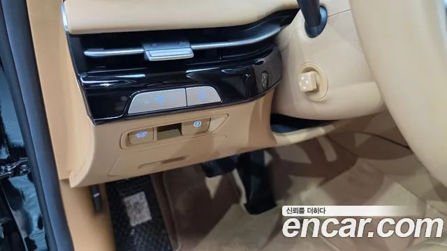 Genesis G80 Бензин 2.5 турбо AWD — Фото автомобиля 20