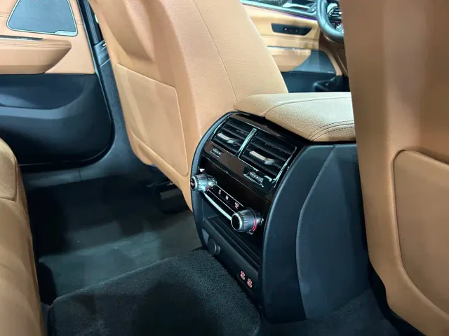 BMW 6 Series Gran Turismo — Фото автомобиля 16