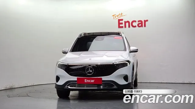 Mercedes-Benz EQB X243 — Фото автомобиля 3
