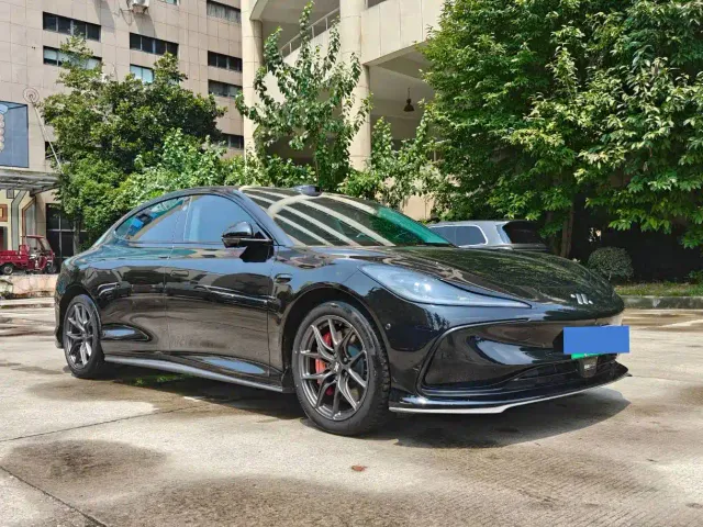 IM Motors L6 — Фото автомобиля 3