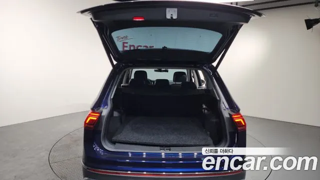 Volkswagen Tiguan — Фото автомобиля 20