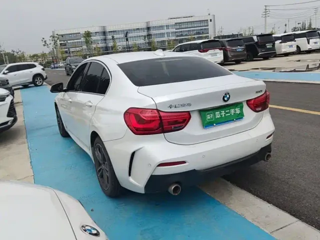 BMW 1 Series — Фото автомобиля 4