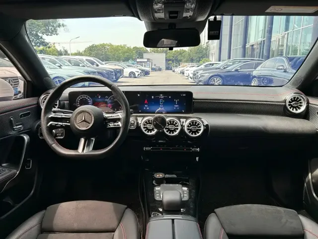 Mercedes-Benz A-Class — Фото автомобиля 17