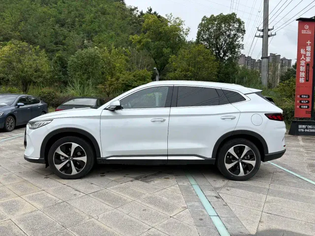 BYD Song PLUS — Фото автомобиля 15
