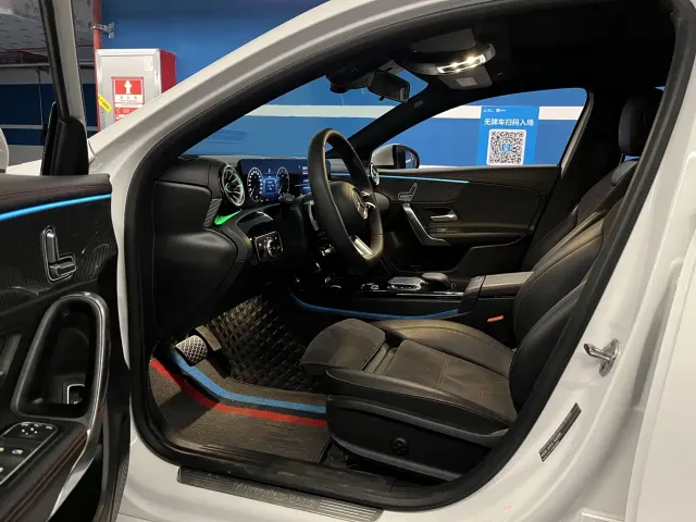 Mercedes-Benz A-Class — Фото автомобиля 12