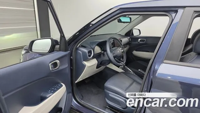 Hyundai Venue — Фото автомобиля 15