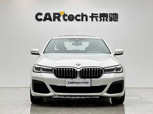 BMW 5 Series — Фото автомобиля 7