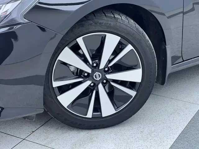 Nissan Teana — Фото автомобиля 6