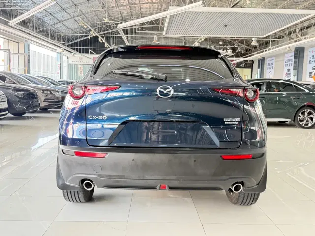 Mazda CX-30 — Фото автомобиля 14